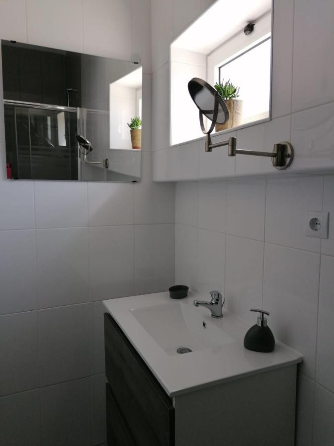 Alojamento Justo - Vila De Montargil Bagian luar foto